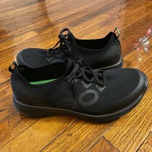 OOFOS Black Women's Sneakers